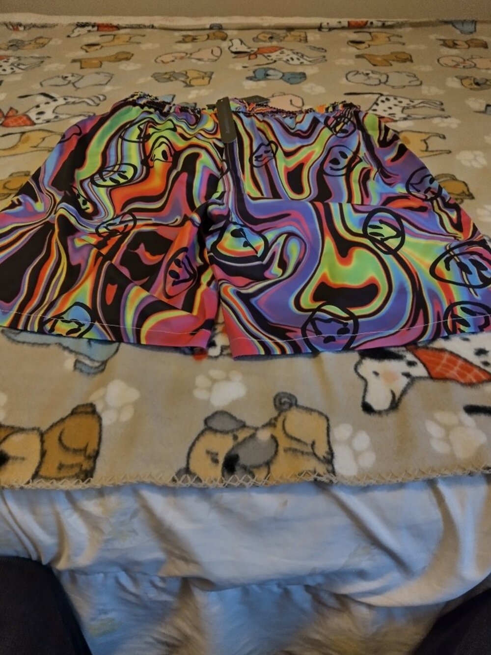 MENS COLORFUL SHORTS